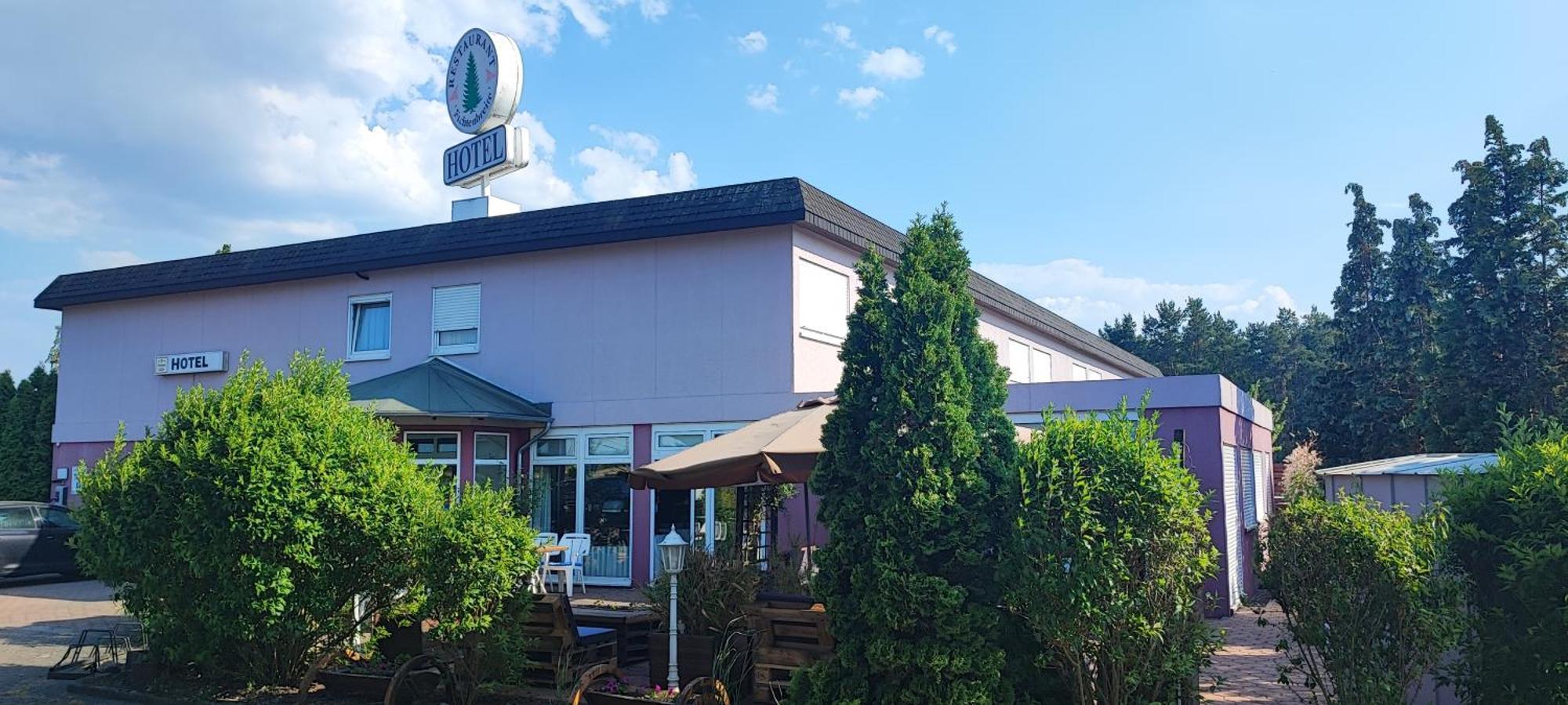 Hotel Zur Fichtenbreite -Garni- คอสวิช ภายนอก รูปภาพ